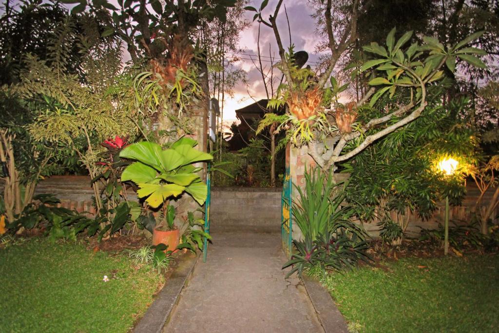 Pering Bungalow Ubud מראה חיצוני תמונה
